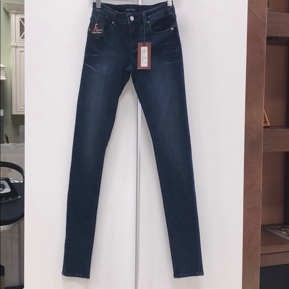 Skinny jeans